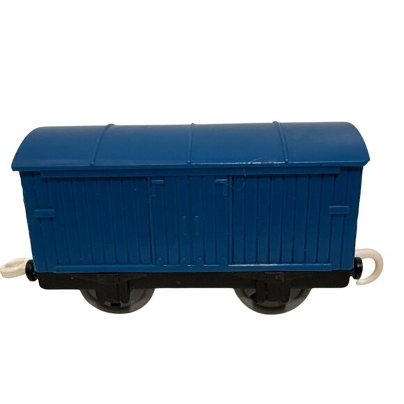 Thomas & Friends Trackmaster R9228 Train Car Blue Van 2009 Gullane - Picture 1 of 9